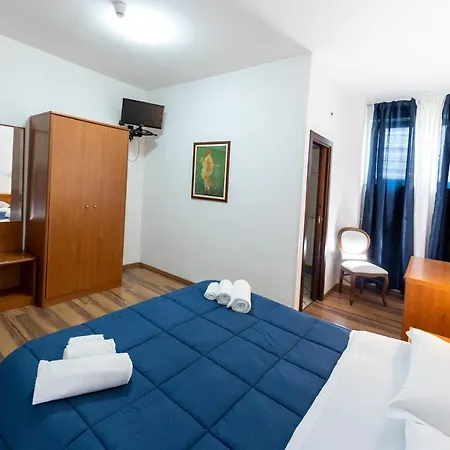 Hotel Pompeii Ruins 3* Torre Annunziata