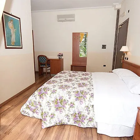 Hotel Pompeii Ruins Bed & Breakfast 3*