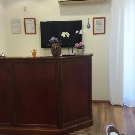 Hotel Pompeii Ruins 3*